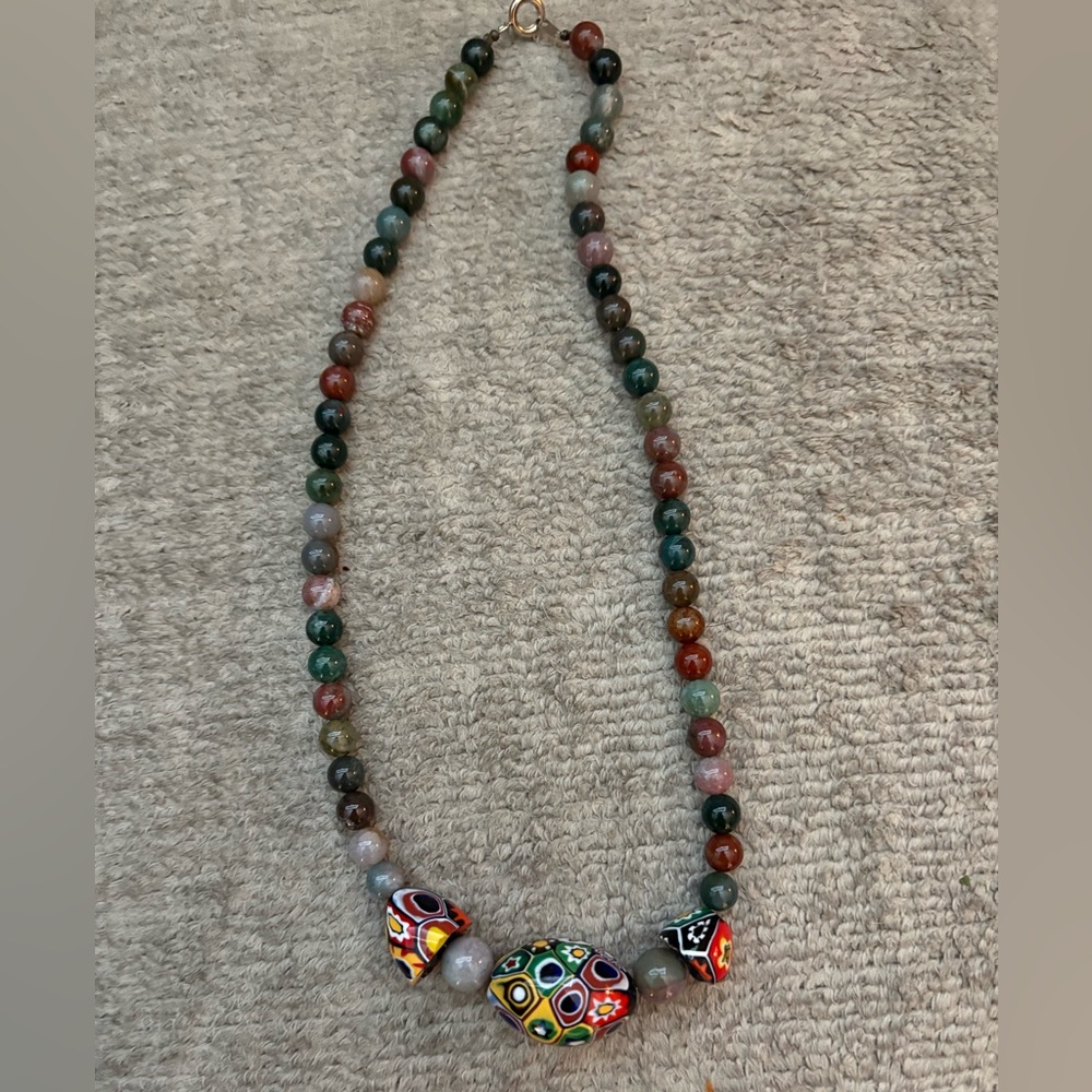 EUC vintage bead necklace